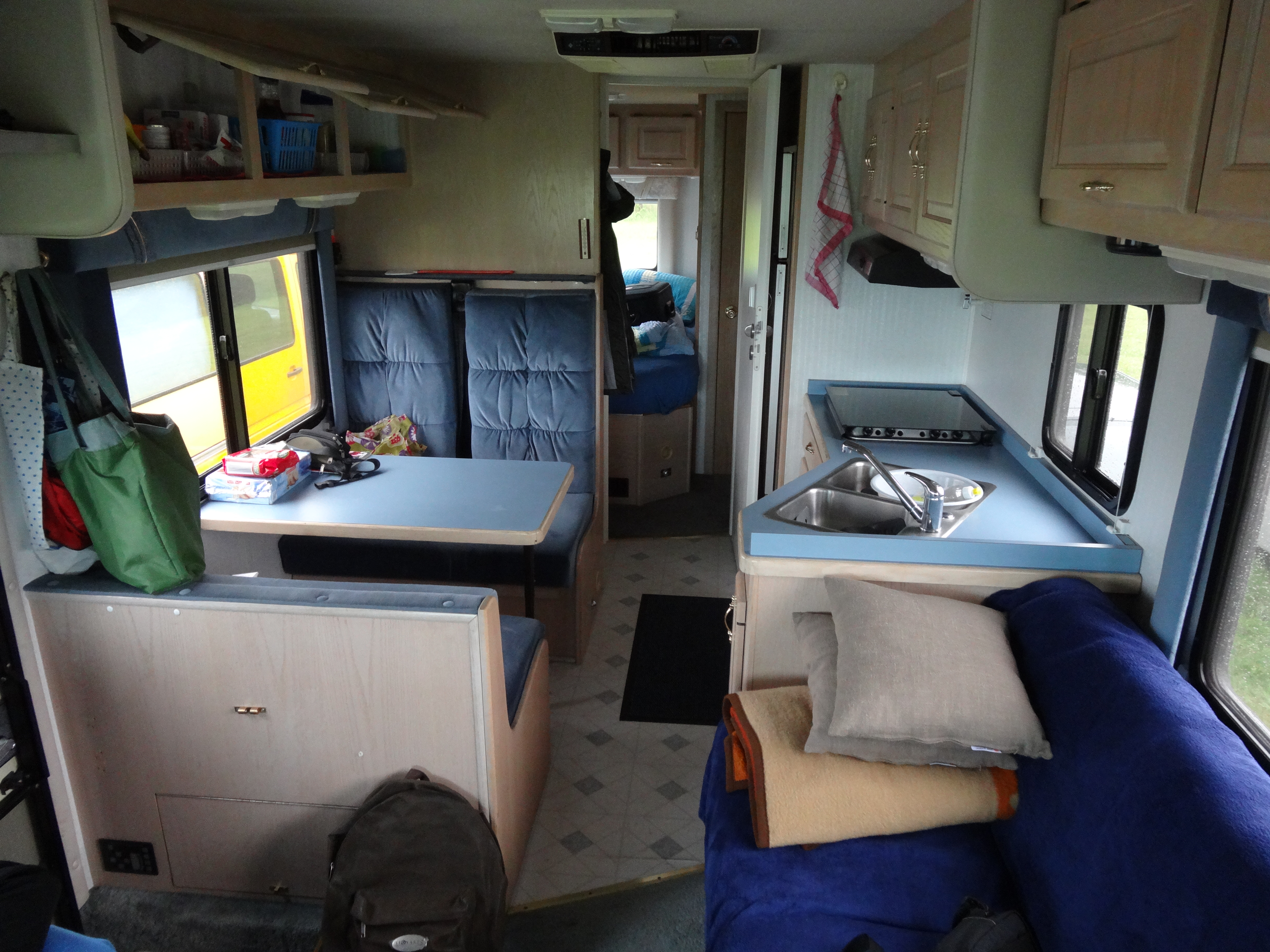 Lextra innen Blick nach hinten