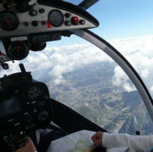 20110307 DMSAT Cockpit Blick nach rechts (C) Harry Hecht